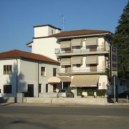 Hotel Ristorante Da Gianni Bovolone Exteriér fotografie